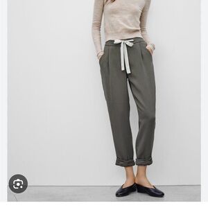 Aritzia allant pants size 4 taupe